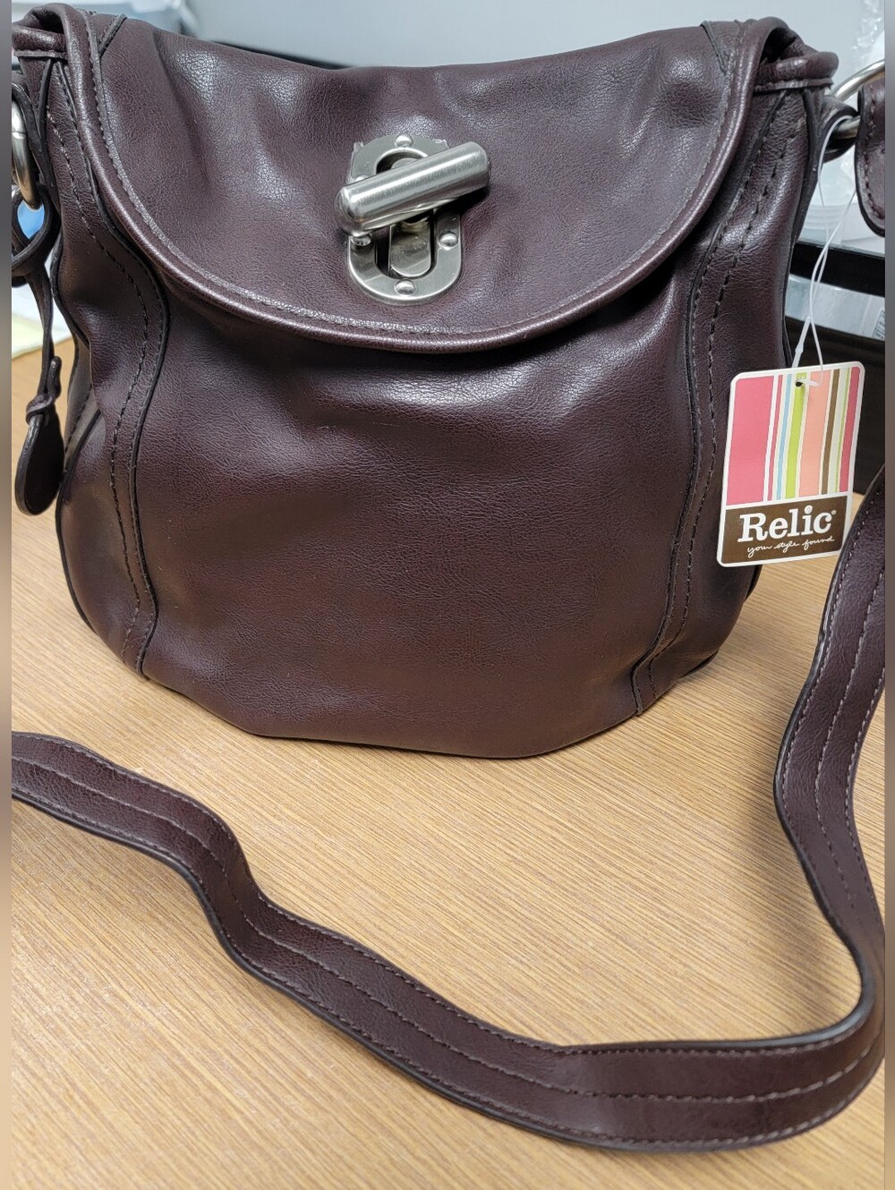 Relic Dark Brown Crossbody Purse New with Tags - Picture 2 of 8